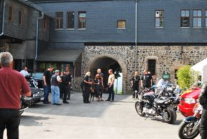 Triumph Rocket III Forum Burg Rockets om the Rock